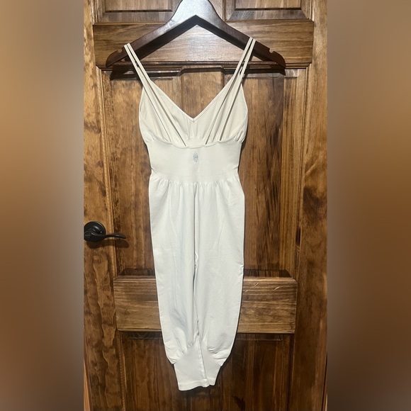 🦄 NWOT Free People Astro Onesie, Vanilla, size M/L - Picture 5 of 5